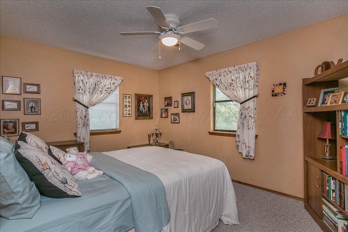 109 Caprock Lane Amarillo, TX 79118 - Photo 9 of 32 16-Bedroom 2