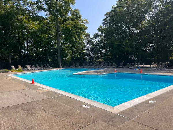 $2,400 | 2 Cook Close, Unit 2, Ridgefield, CT 06877