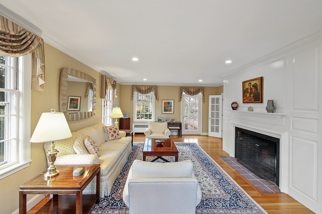 7 Cedar Road Brookline, MA 02467 - Photo 3 of 20