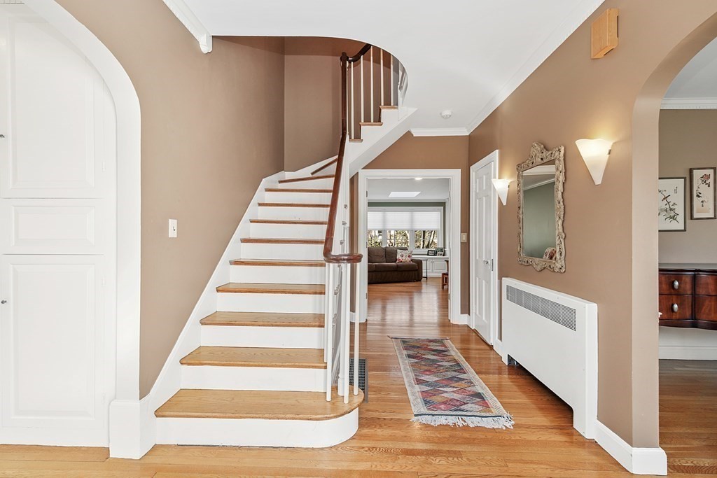 7 Cedar Road Brookline, MA 02467 - Photo 4 of 20
