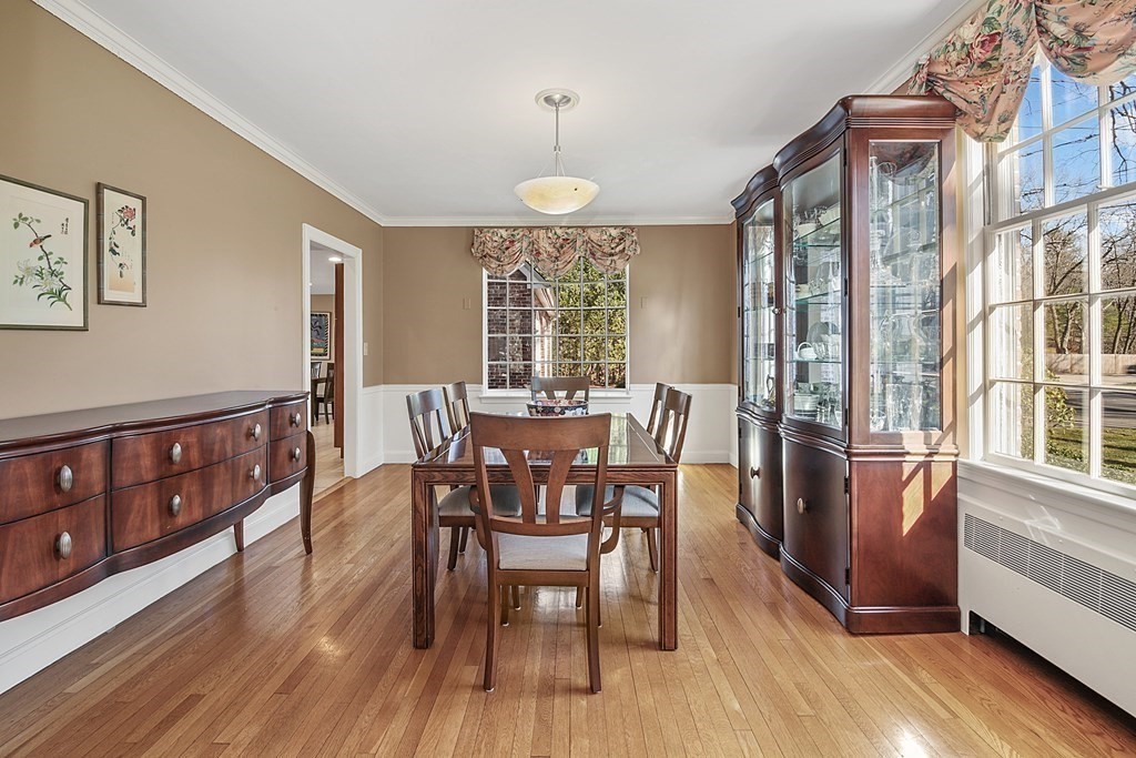 7 Cedar Road Brookline, MA 02467 - Photo 5 of 20