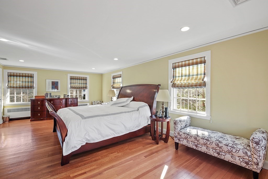 7 Cedar Road Brookline, MA 02467 - Photo 8 of 20