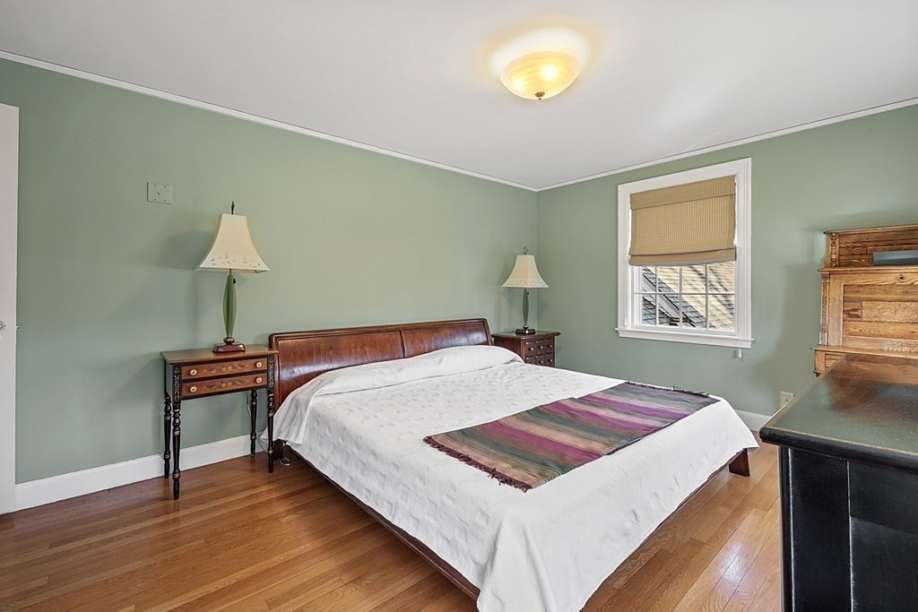7 Cedar Road Brookline, MA 02467 - Photo 10 of 20