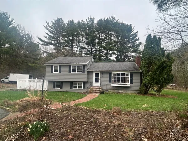 $625,000 | 172 Village Street, Millis, MA 02054