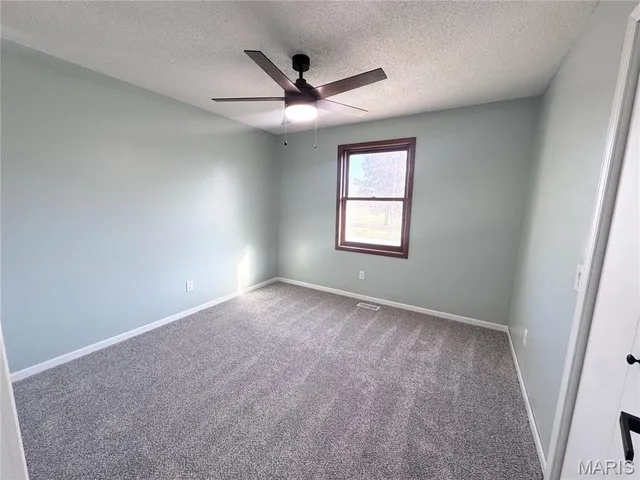 $380,000 | 12455 New London Gravel Road, New London, MO 63459