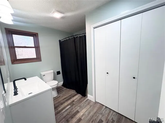 $380,000 | 12455 New London Gravel Road, New London, MO 63459