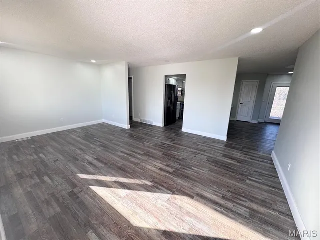 $380,000 | 12455 New London Gravel Road, New London, MO 63459