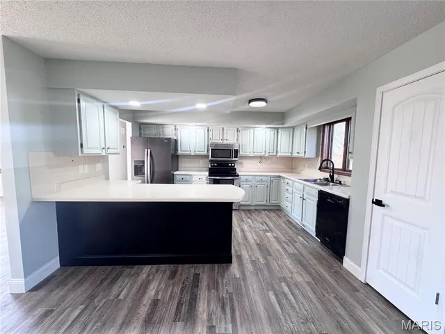 $380,000 | 12455 New London Gravel Road, New London, MO 63459