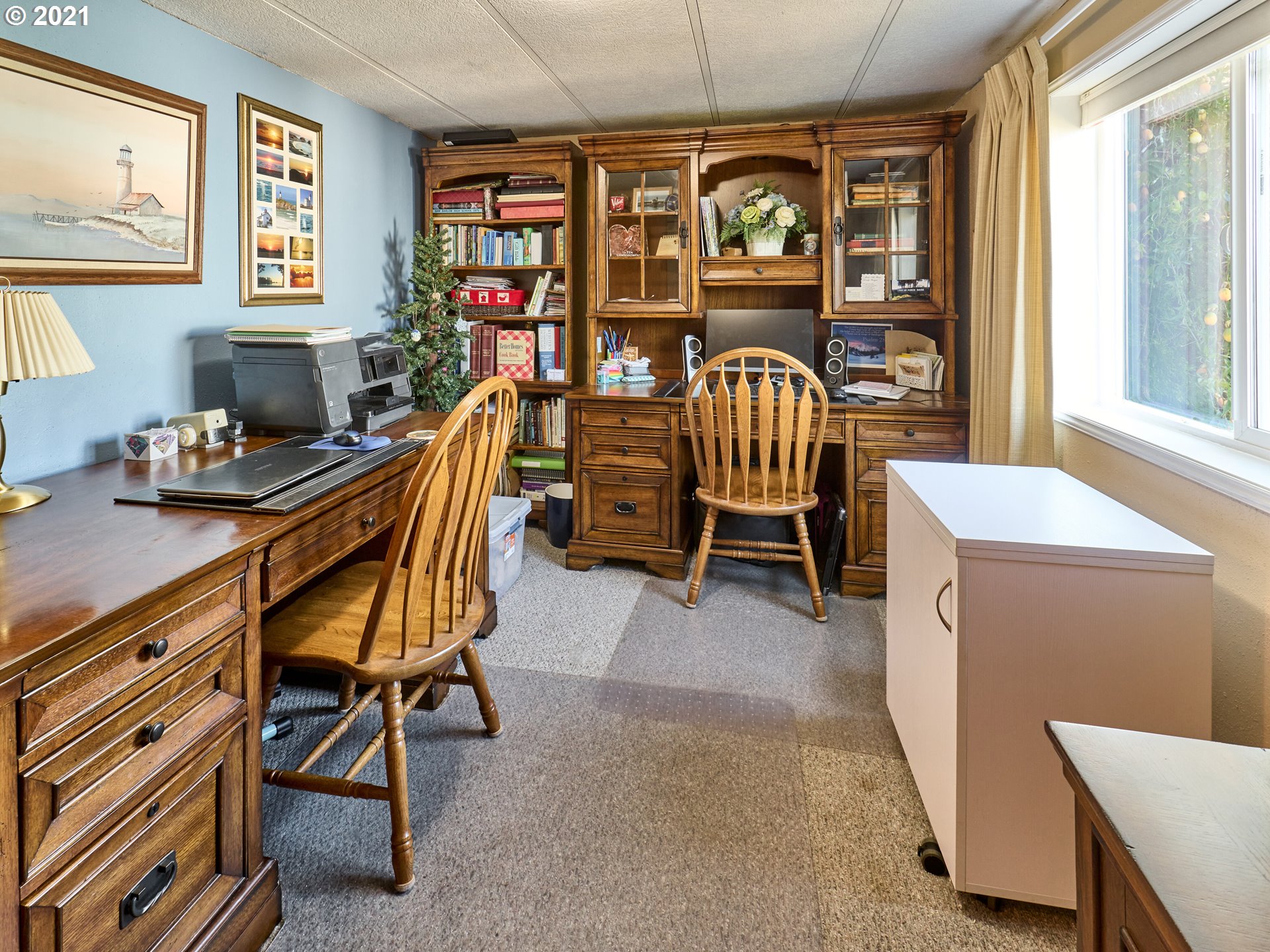 913 Toliver Road, Unit B Molalla, OR 97038 - Photo 16 of 26 a view of a dining room with furniture and window