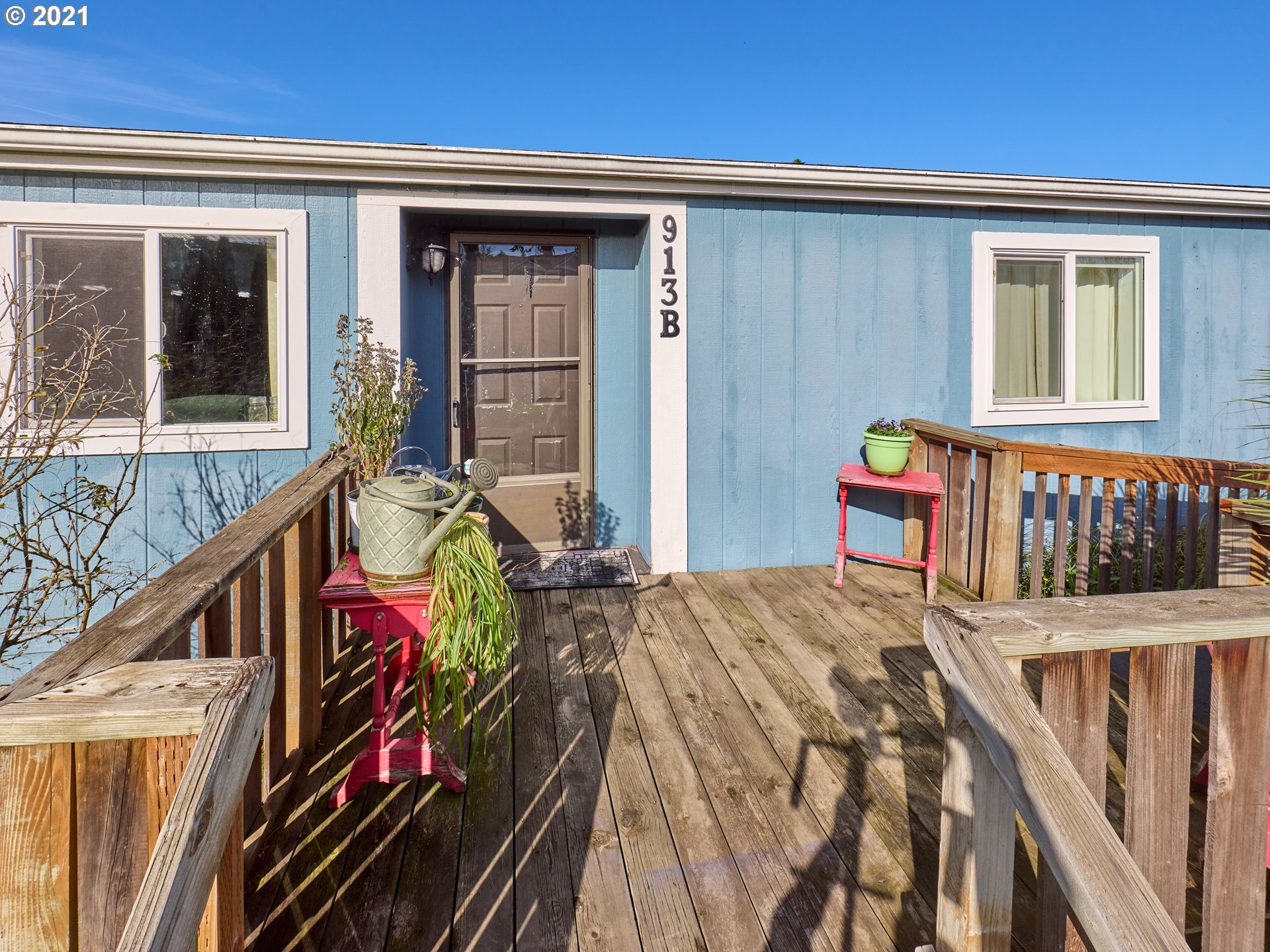 913 Toliver Road, Unit B Molalla, OR 97038 - Photo 3 of 26 a view of an outdoor space