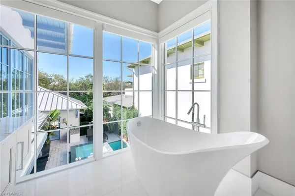 $50,000 | 982 9th Avenue South, Naples, FL 34102