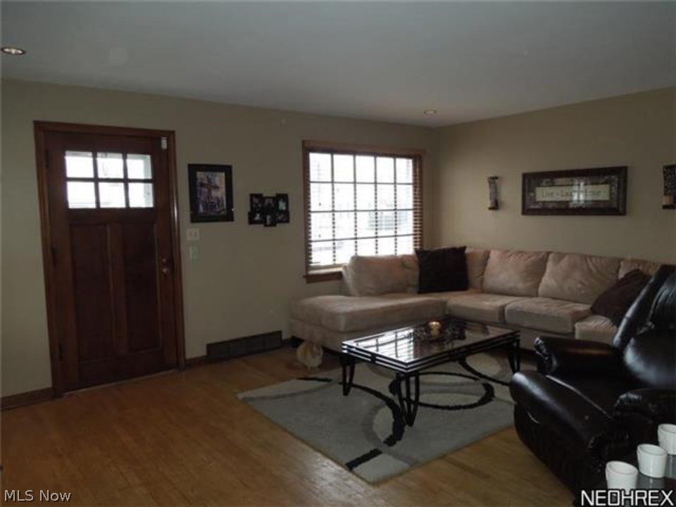 2944 16th Street Northwest Canton, OH 44708 - Photo 2 of 22 Gallery Image 2