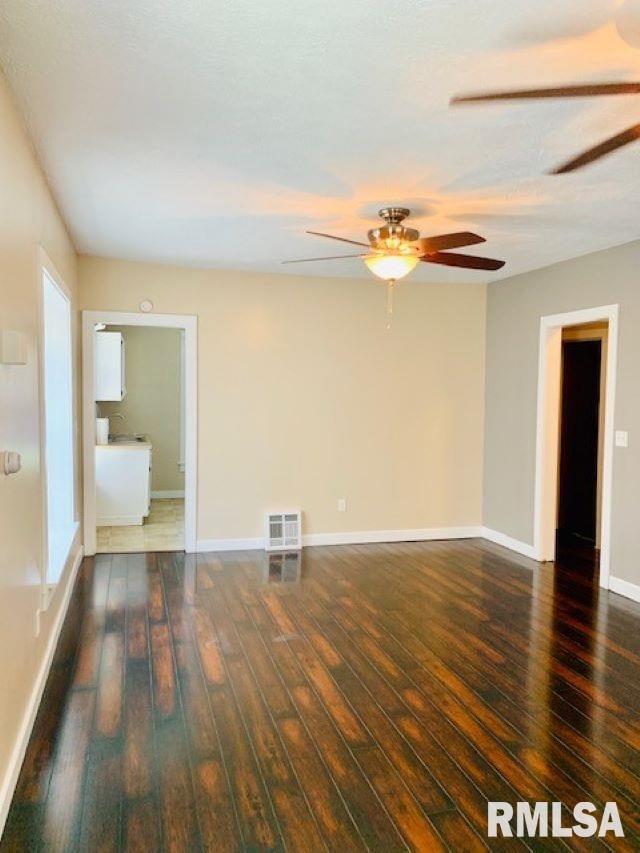417 Park Street Springfield, IL 62704 - Photo 10 of 25 Gallery Image 10