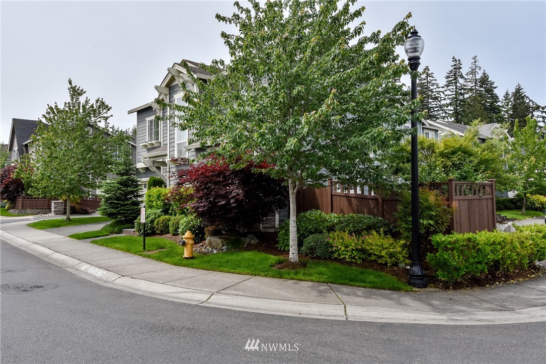 18320 36th Avenue Southeast Bothell, WA 98012 - Photo 2 of 20 Gallery Image 2