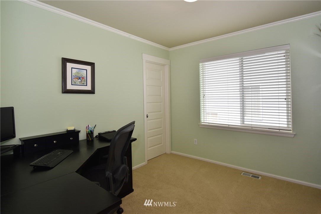18320 36th Avenue Southeast Bothell, WA 98012 - Photo 12 of 20 Gallery Image 12