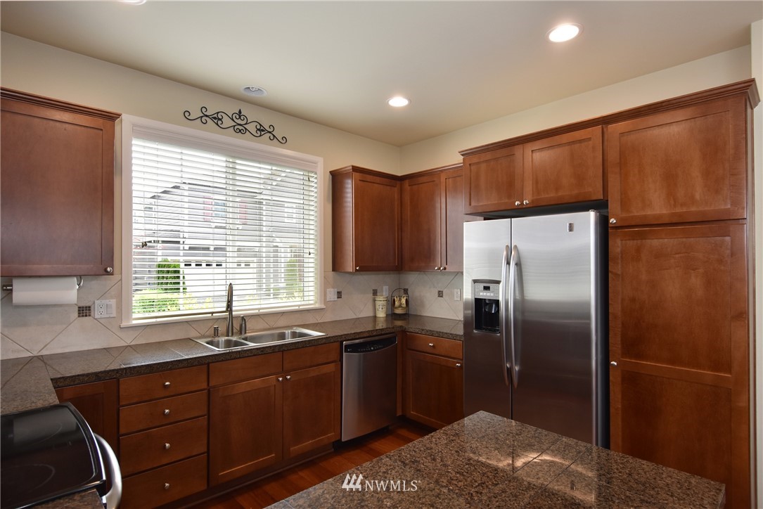 18320 36th Avenue Southeast Bothell, WA 98012 - Photo 6 of 20 Gallery Image 6