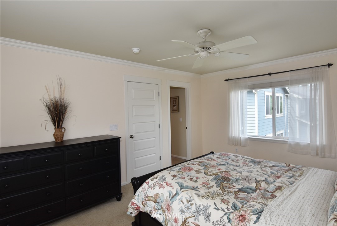 18320 36th Avenue Southeast Bothell, WA 98012 - Photo 8 of 20 Gallery Image 8