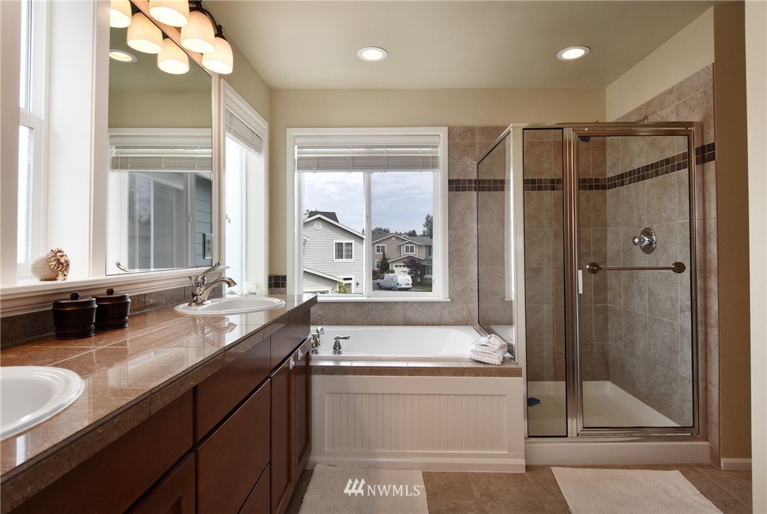 18320 36th Avenue Southeast Bothell, WA 98012 - Photo 10 of 20 Gallery Image 10