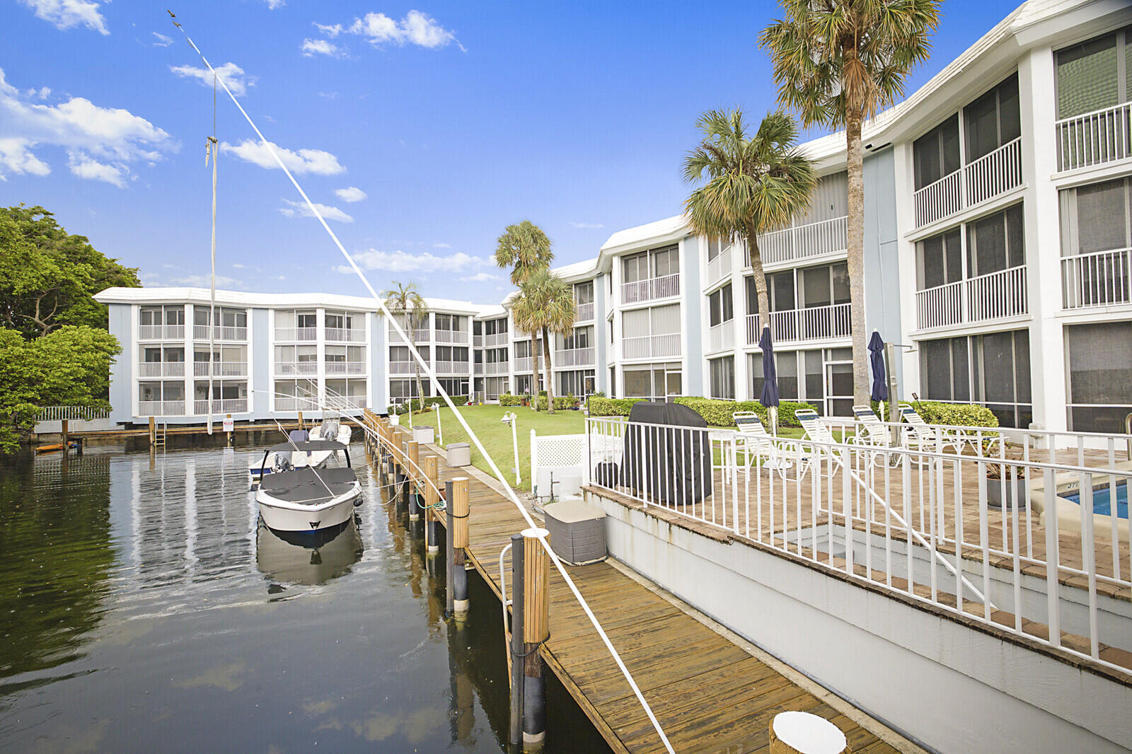700 Harbour Drive, Unit 2310 Boca Raton, FL 33431 - Photo 31 of 40 a view of a balcony with chairs