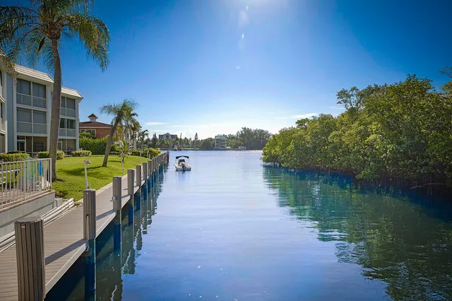 $459,000 | 700 Harbour Drive, Unit 2310, Boca Raton, FL 33431