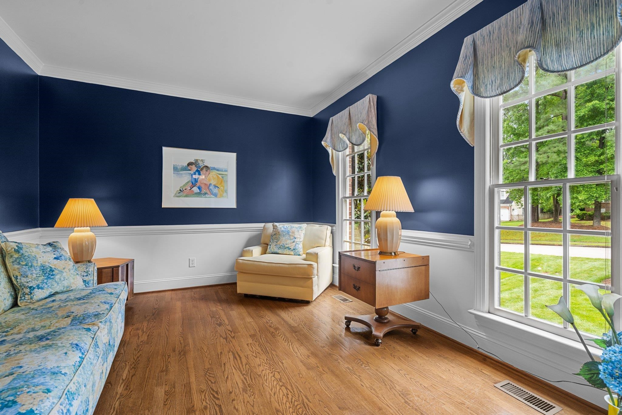 8001 Laurel Mountain Road Raleigh, NC 27613 - Photo 3 of 29 Living Room