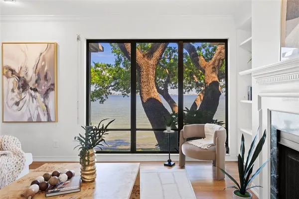 $1,600,000 | 5010 Bayshore Boulevard, Unit 4, Tampa, FL 33611