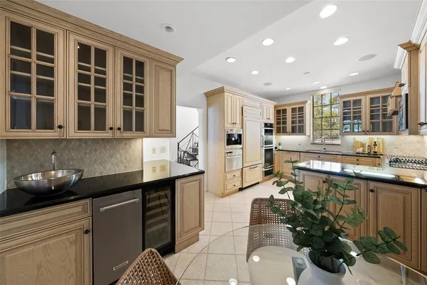 $1,600,000 | 5010 Bayshore Boulevard, Unit 4, Tampa, FL 33611