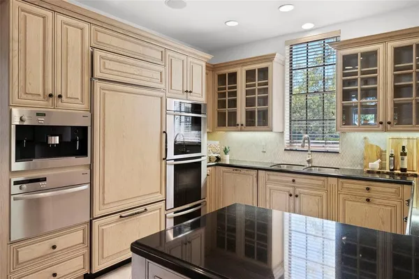 $1,600,000 | 5010 Bayshore Boulevard, Unit 4, Tampa, FL 33611