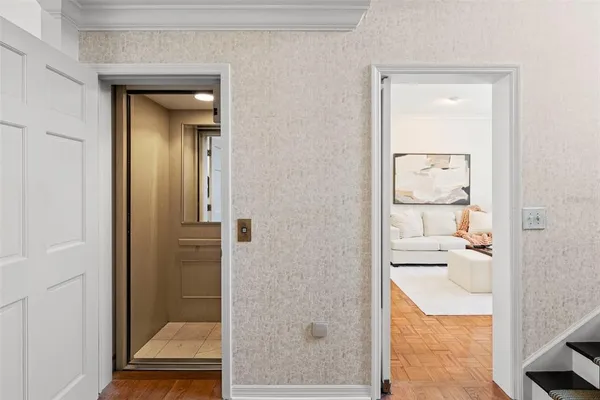 $1,600,000 | 5010 Bayshore Boulevard, Unit 4, Tampa, FL 33611