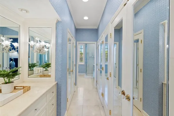 $1,600,000 | 5010 Bayshore Boulevard, Unit 4, Tampa, FL 33611