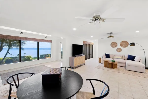 $1,600,000 | 5010 Bayshore Boulevard, Unit 4, Tampa, FL 33611