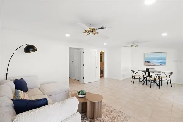 $1,600,000 | 5010 Bayshore Boulevard, Unit 4, Tampa, FL 33611