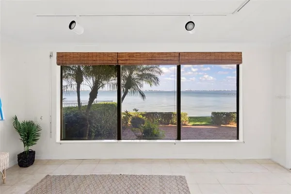 $1,600,000 | 5010 Bayshore Boulevard, Unit 4, Tampa, FL 33611