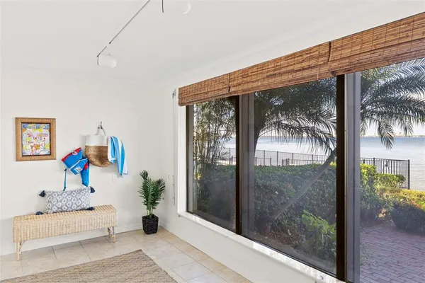 $1,600,000 | 5010 Bayshore Boulevard, Unit 4, Tampa, FL 33611