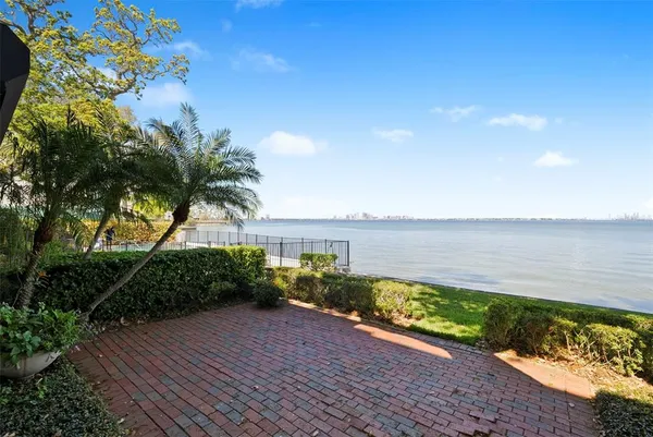 $1,600,000 | 5010 Bayshore Boulevard, Unit 4, Tampa, FL 33611