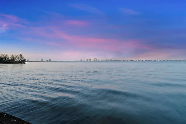 $1,600,000 | 5010 Bayshore Boulevard, Unit 4, Tampa, FL 33611
