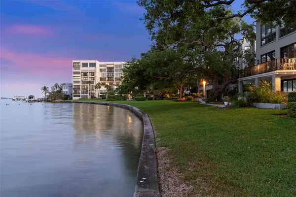 $1,600,000 | 5010 Bayshore Boulevard, Unit 4, Tampa, FL 33611