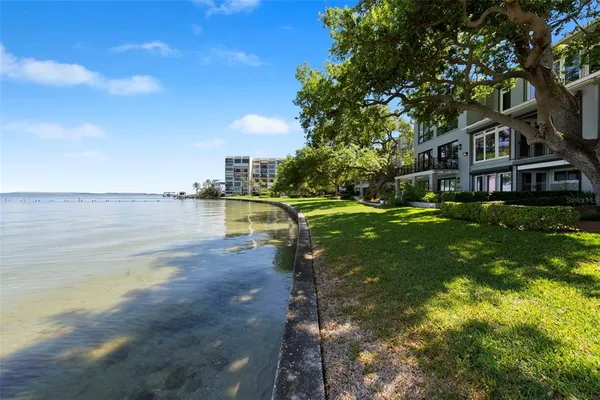 $1,600,000 | 5010 Bayshore Boulevard, Unit 4, Tampa, FL 33611