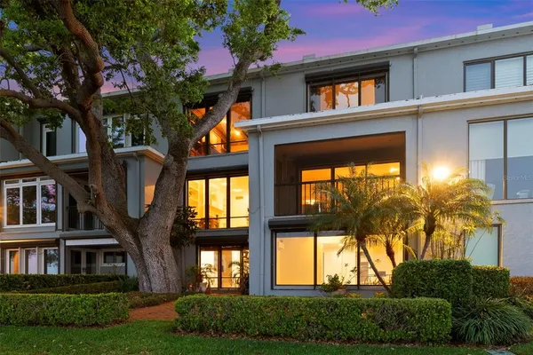 $1,600,000 | 5010 Bayshore Boulevard, Unit 4, Tampa, FL 33611
