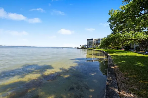 $1,600,000 | 5010 Bayshore Boulevard, Unit 4, Tampa, FL 33611