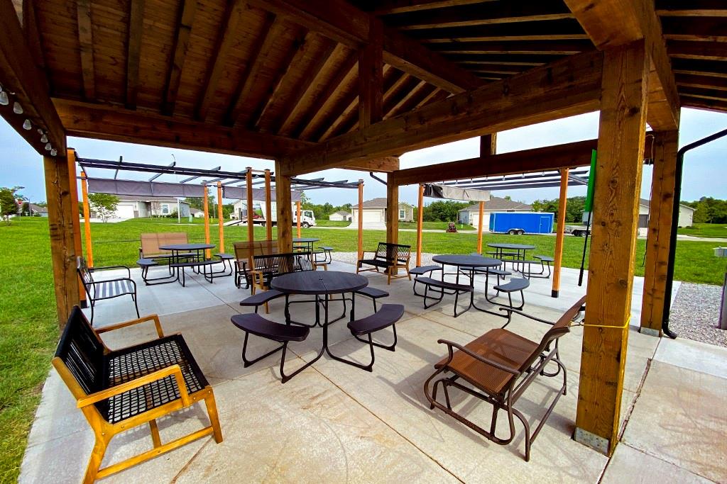 305 Crestview Court Raymore, MO 64083 - Photo 8 of 10