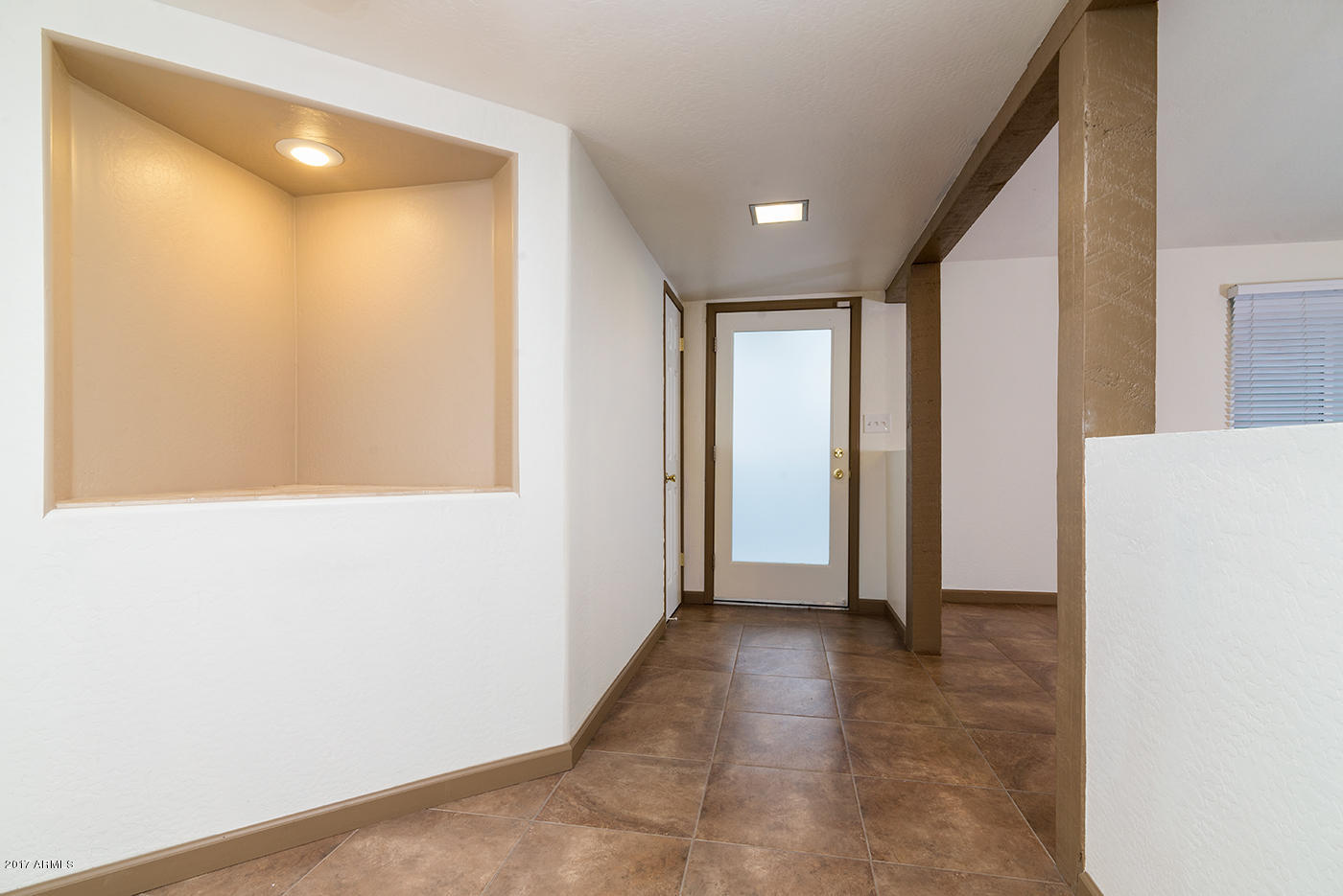 5423 East Osborn Road Phoenix, AZ 85018 - Photo 18 of 51 Entry