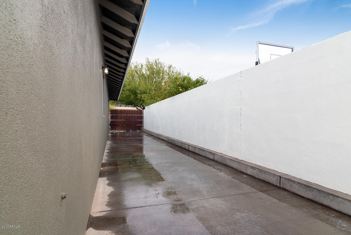 5423 East Osborn Road Phoenix, AZ 85018 - Photo 32 of 51 Sideyard