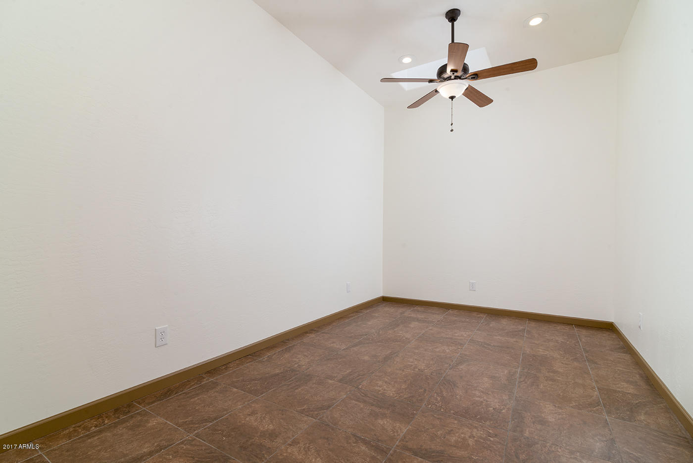 5423 East Osborn Road Phoenix, AZ 85018 - Photo 34 of 51 Bonus room