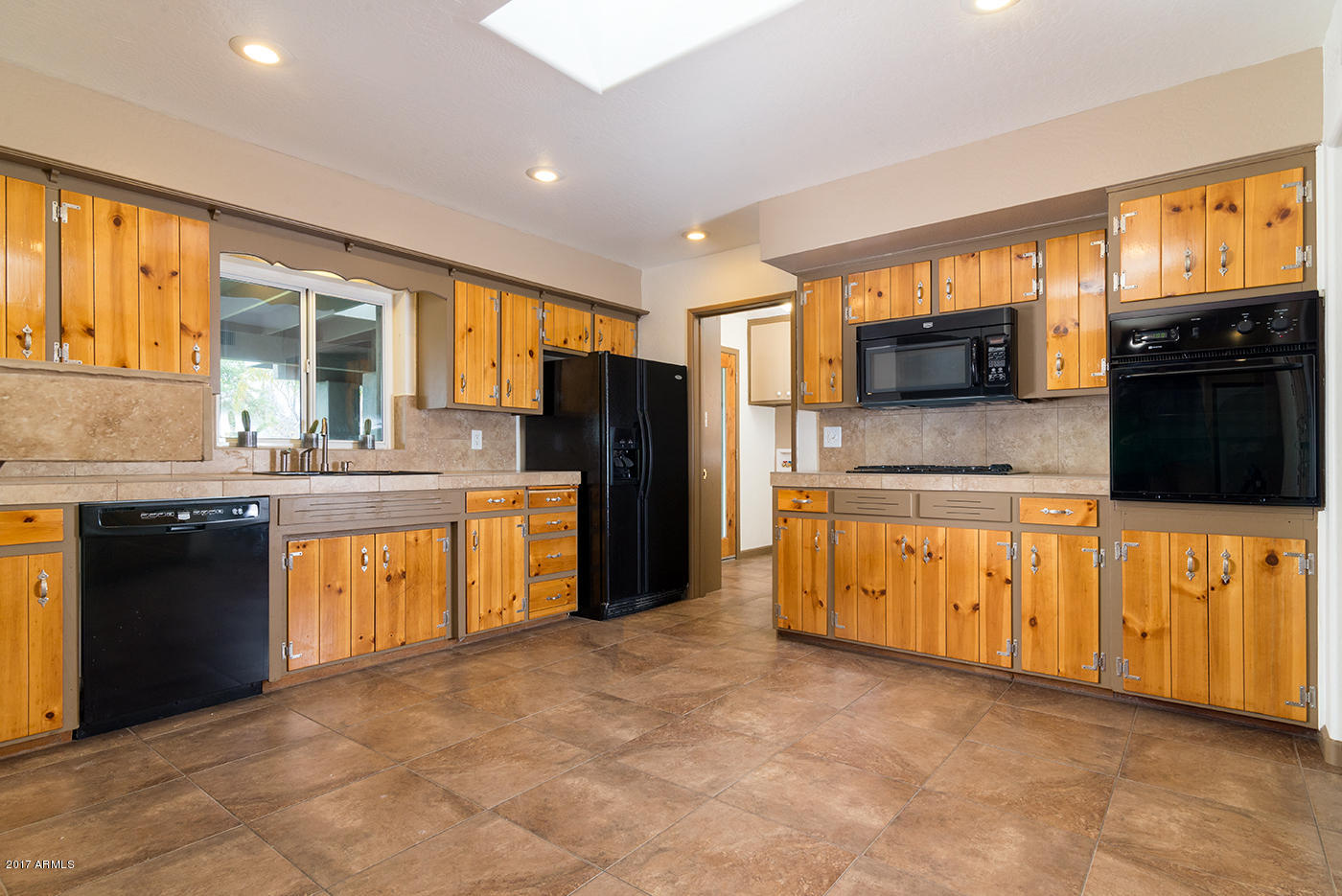 5423 East Osborn Road Phoenix, AZ 85018 - Photo 5 of 51 Kitchen