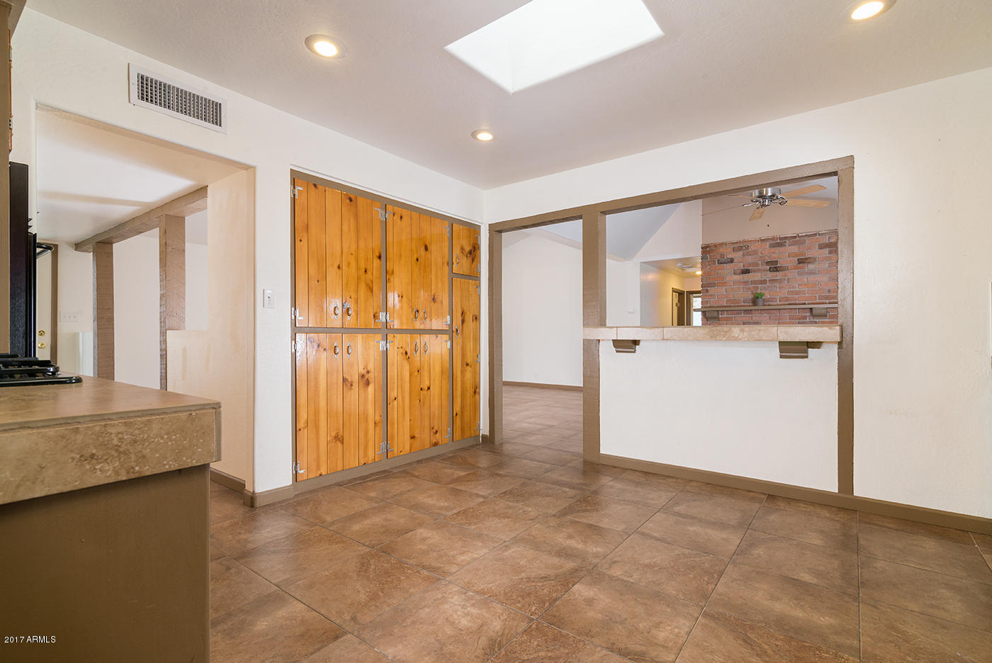 5423 East Osborn Road Phoenix, AZ 85018 - Photo 7 of 51 Kitchen pantry
