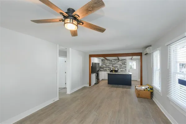 $2,100 | 1230 35th Street, Sarasota, FL 34234