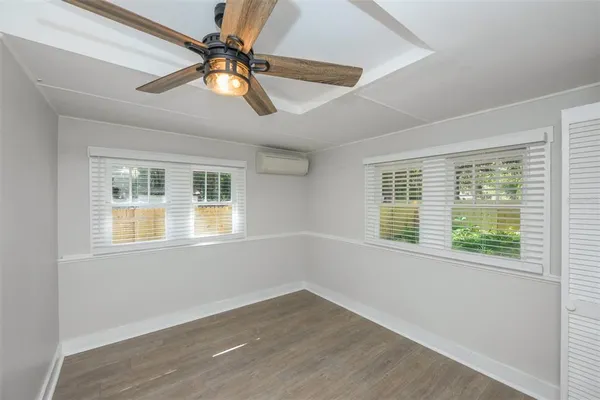 $2,100 | 1230 35th Street, Sarasota, FL 34234