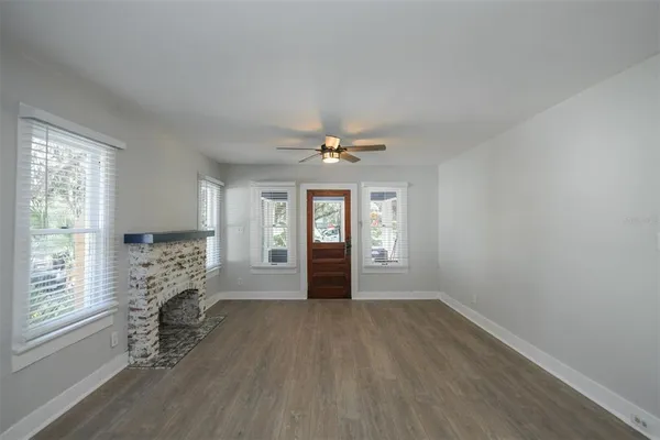 $2,100 | 1230 35th Street, Sarasota, FL 34234