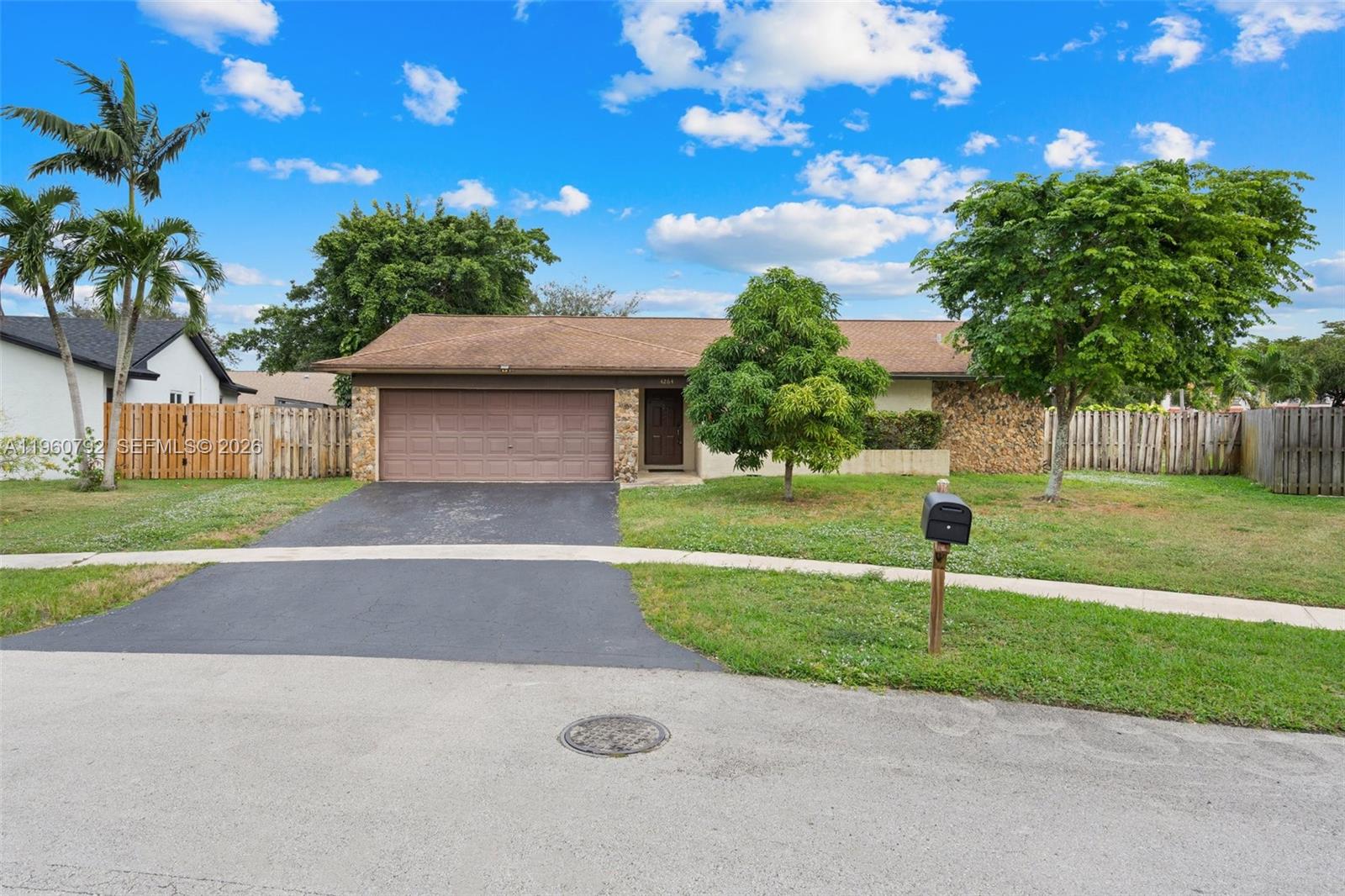 4264 Northwest 95th Terrace Sunrise, FL 33351 - Photo 1 of 31